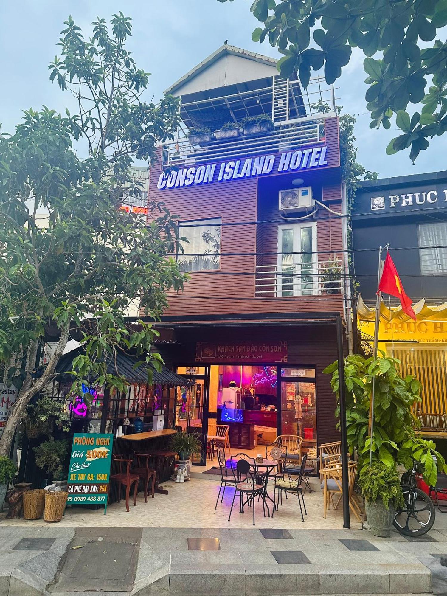 Con Son Island Hotel